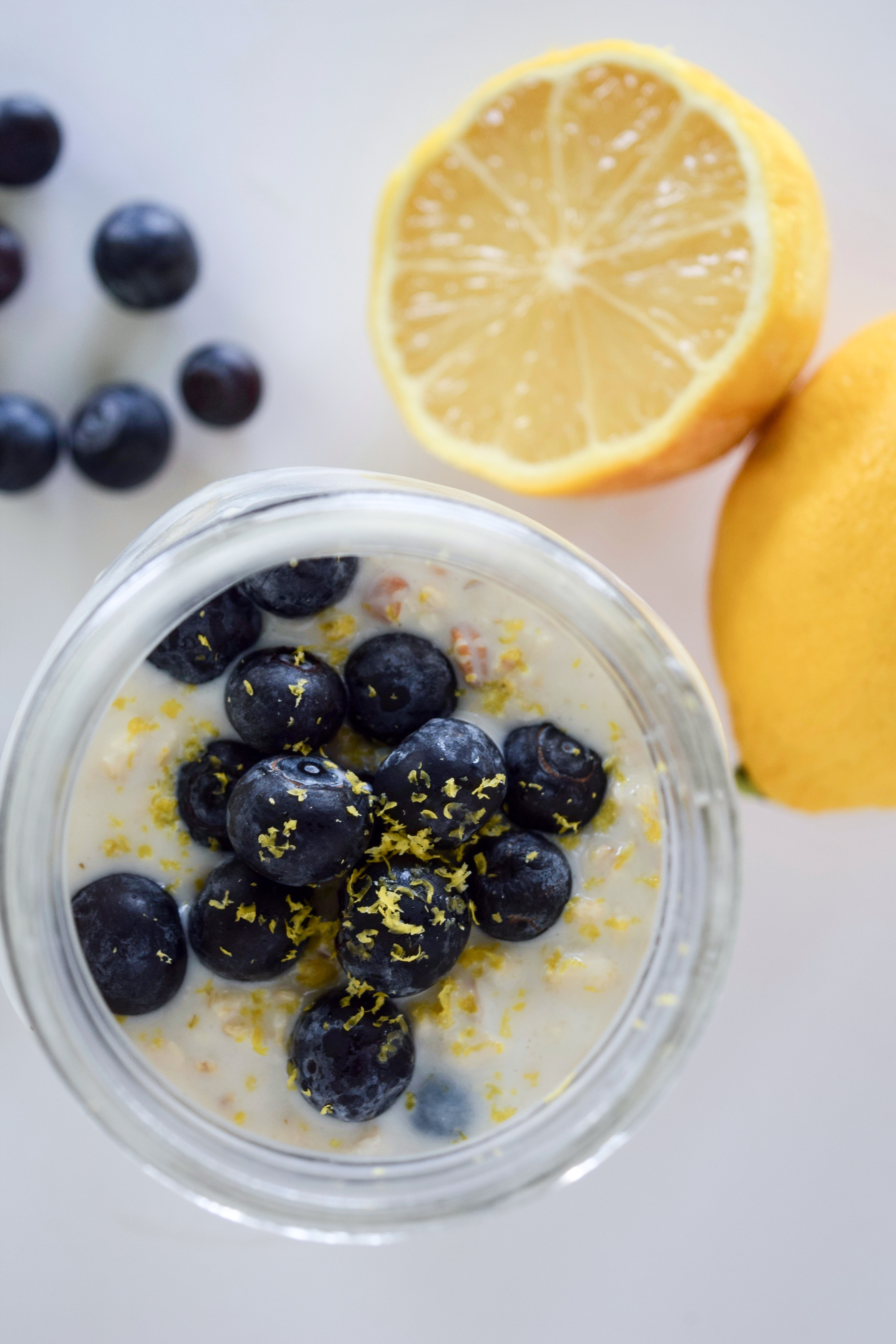 lemon blueberry overnight oats | overnight oats recipe | meal prep | breakfast meal prep ideas | oatmeal recipes