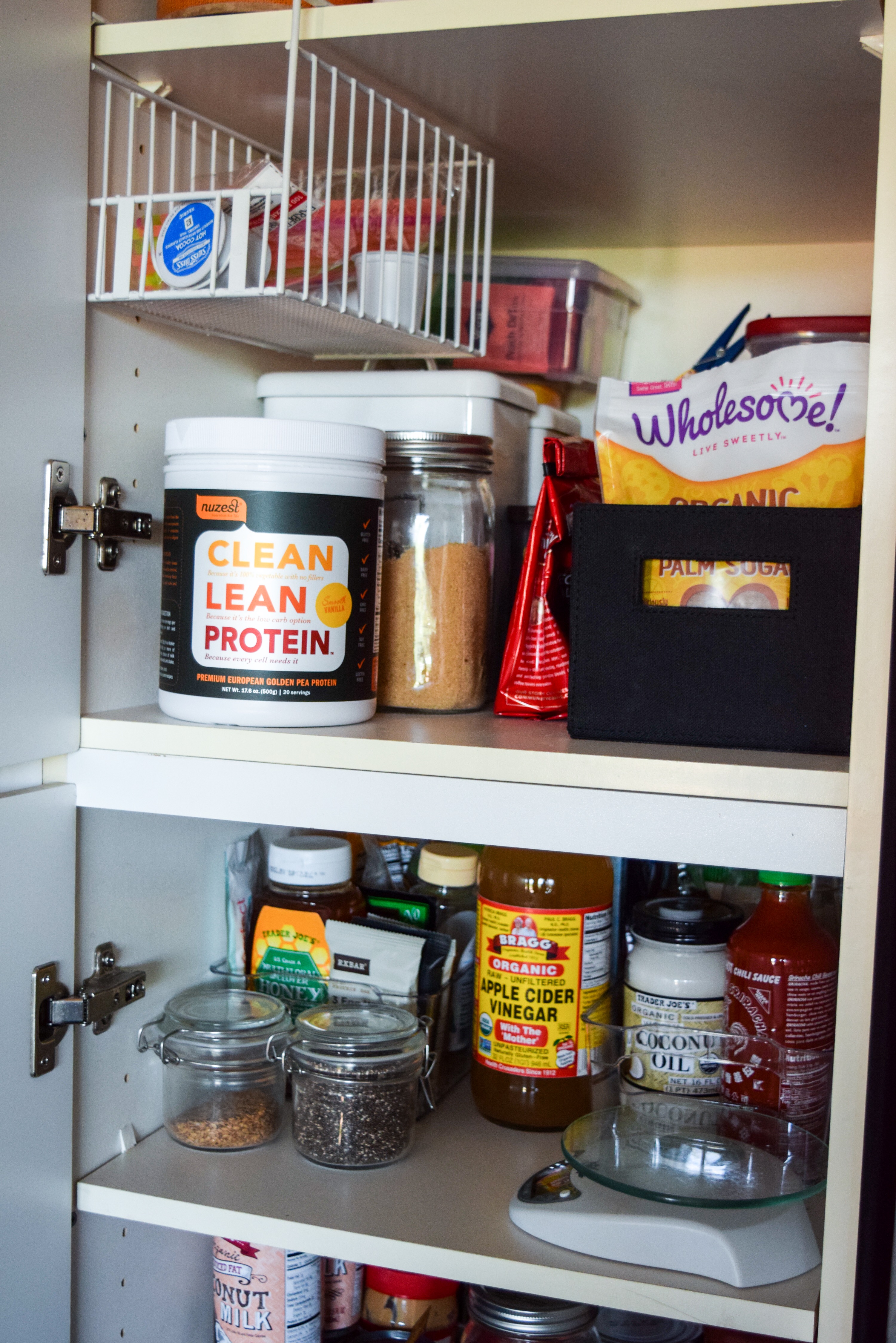 NARROW AND DEEP PANTRY ORGANIZATION IDEAS 