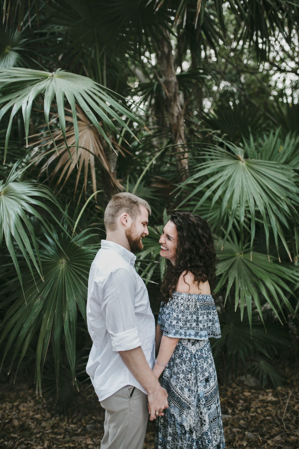 playa del carmen beach photoshoot | couple photoshoot | couple beach photoshoot