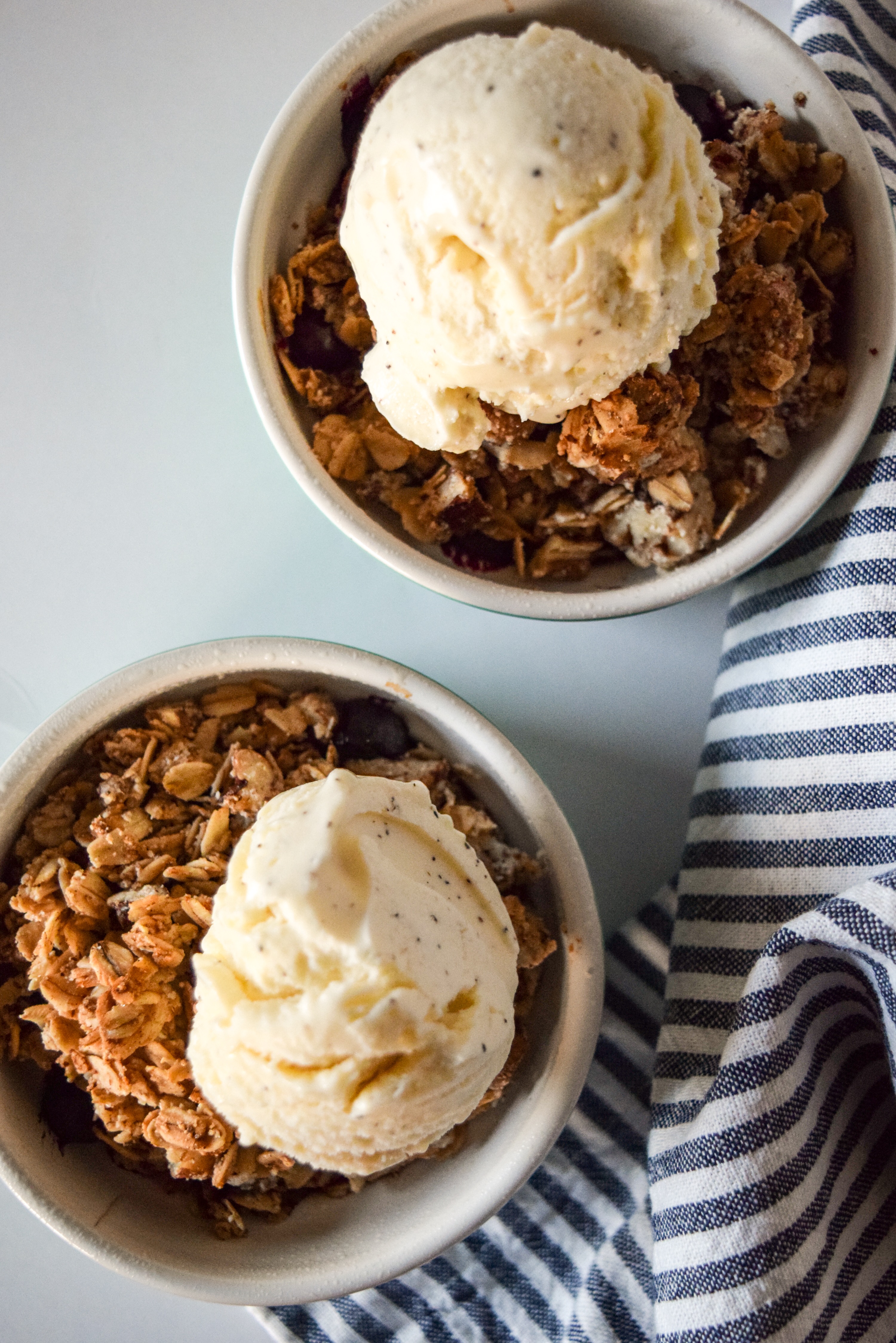 blueberry crumble for two | blueberry cobbler recipe | blueberry crisp recipe | summer dessert recipes | blueberry recipes | blueberry crisp easy | blueberry crisp recipe | blueberry | dessert for two recipes | dessert for two easy