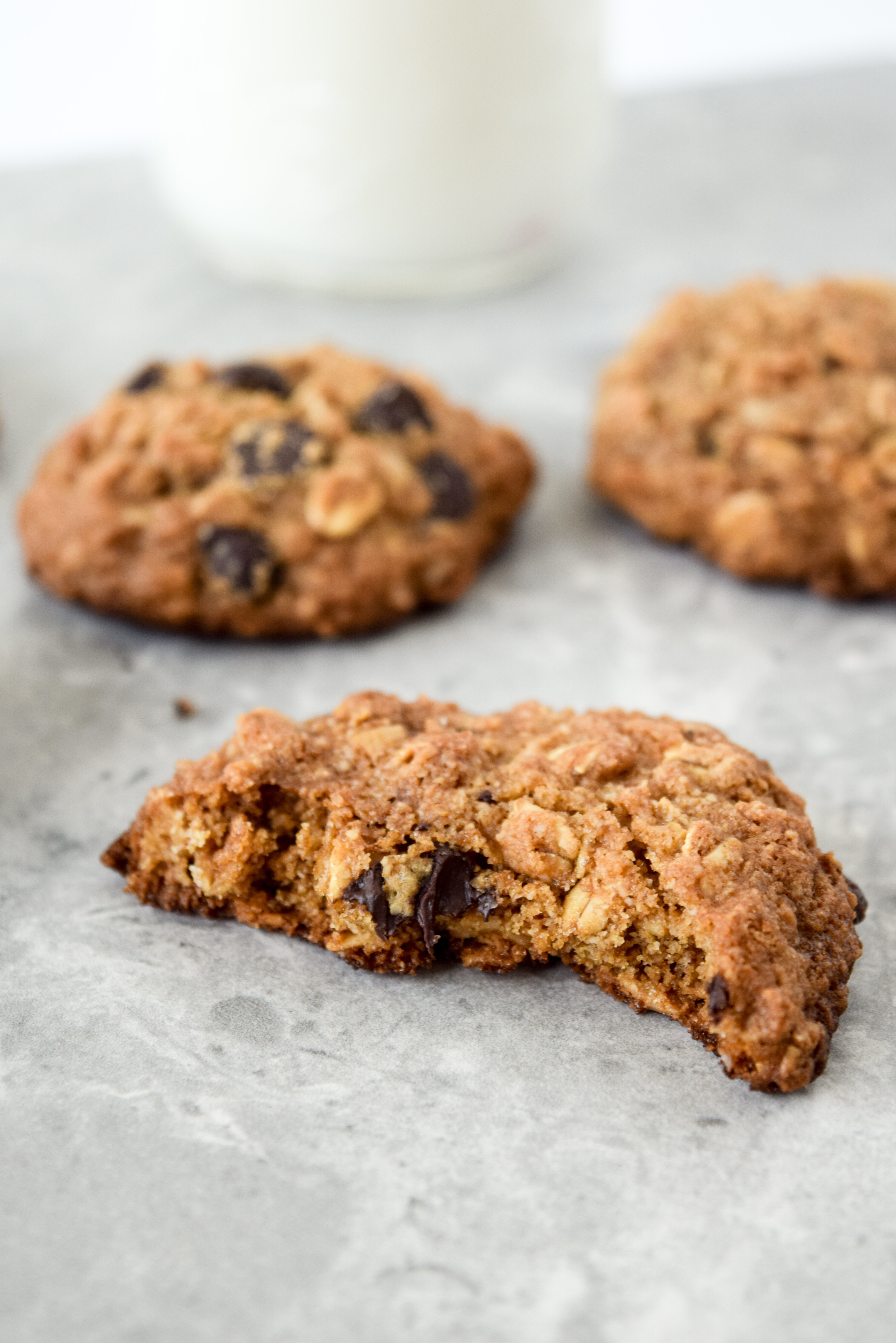 These Healthy Oatmeal Chocolate Chip Cookies are the perfect sweet treat to make this week!